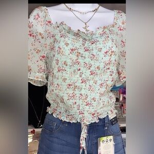 New.. cute  dressy stretchy top